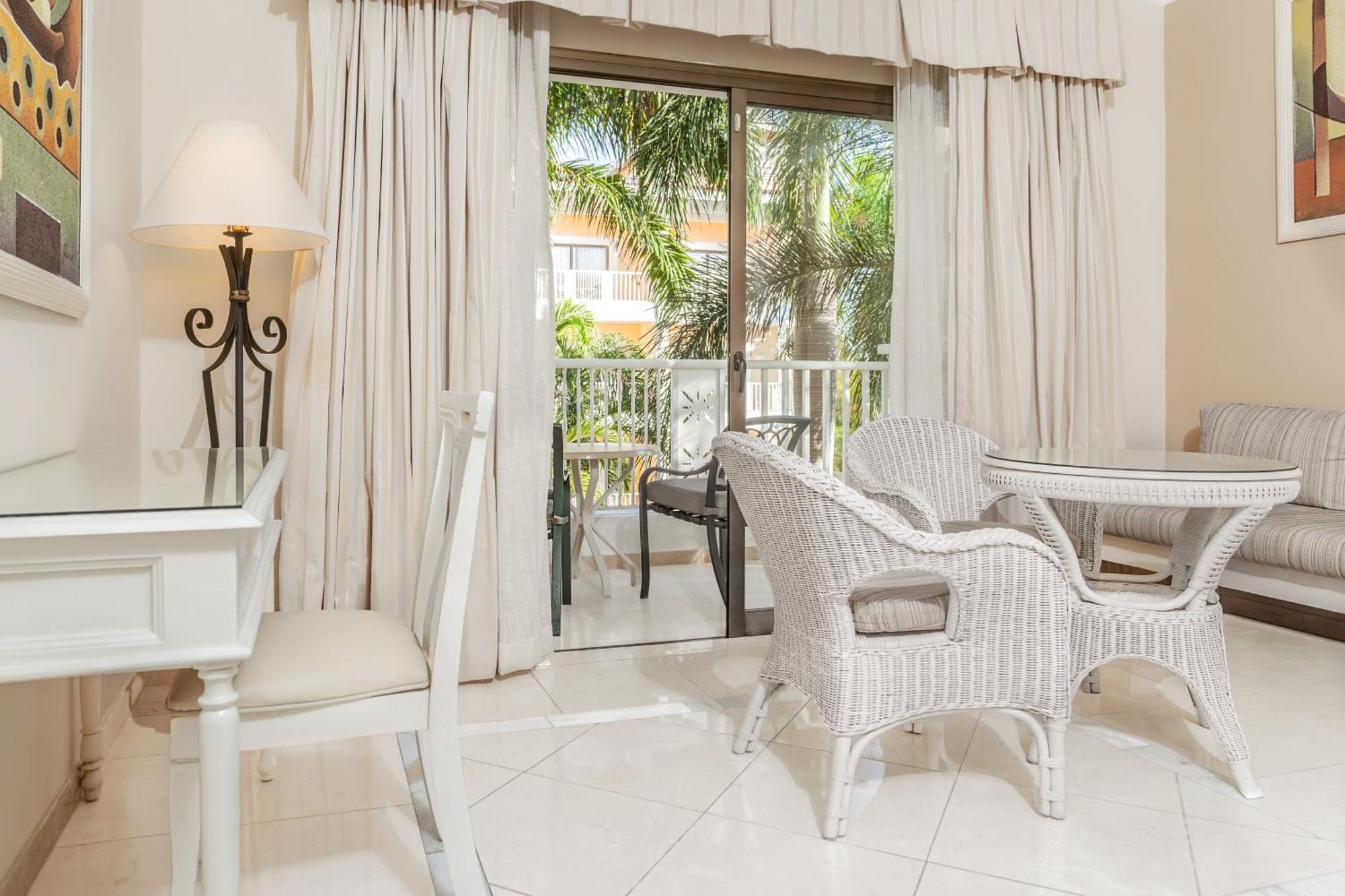 1 King Bed Junior Suite DBL