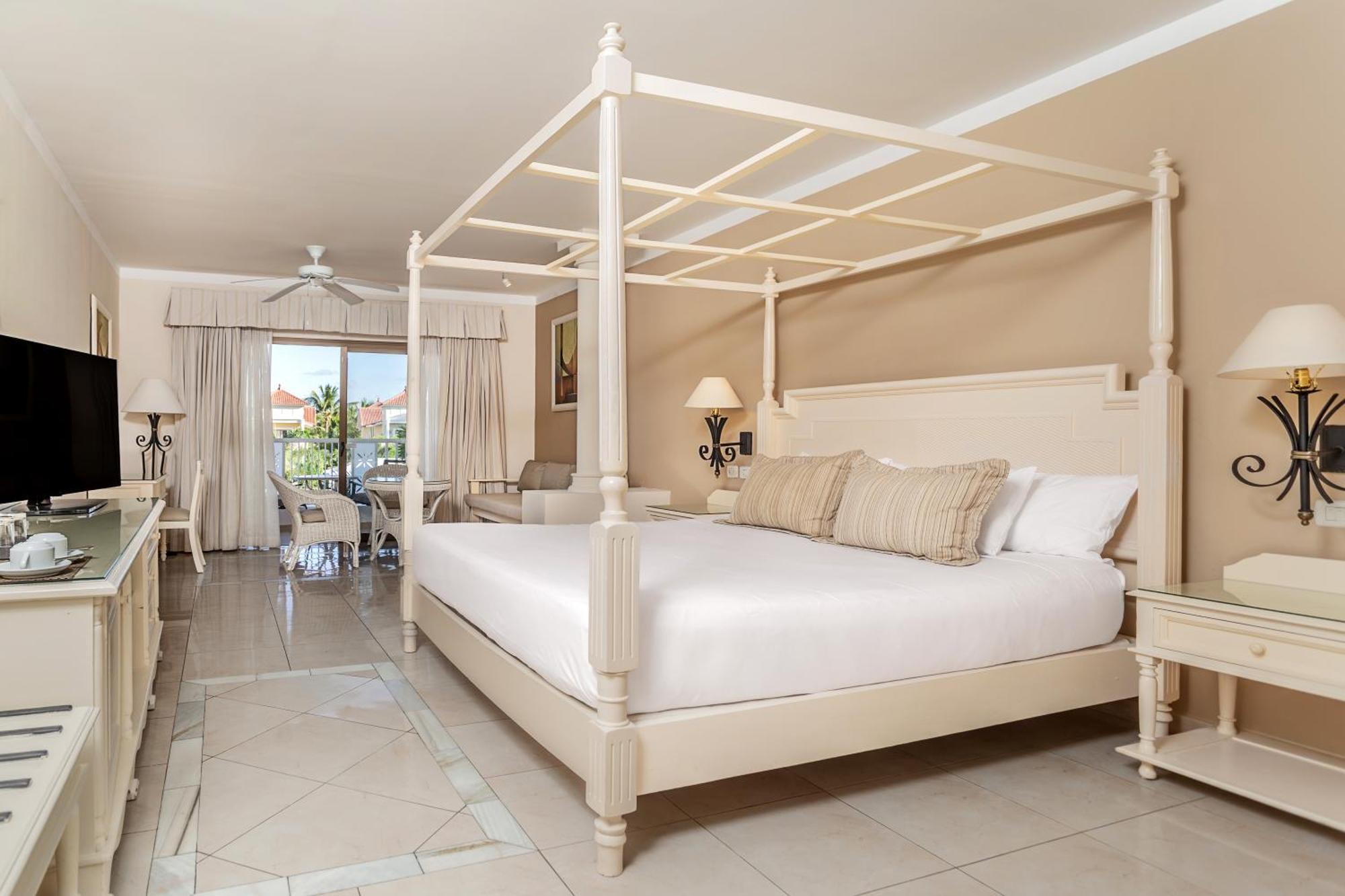 1 King Bed Junior Suite DBL